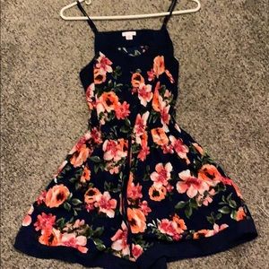 XHILIRATION | Navy Floral Romper